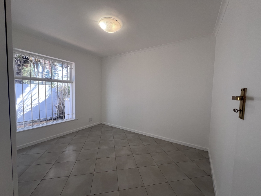 To Let 2 Bedroom Property for Rent in Flamingo Vlei Western Cape